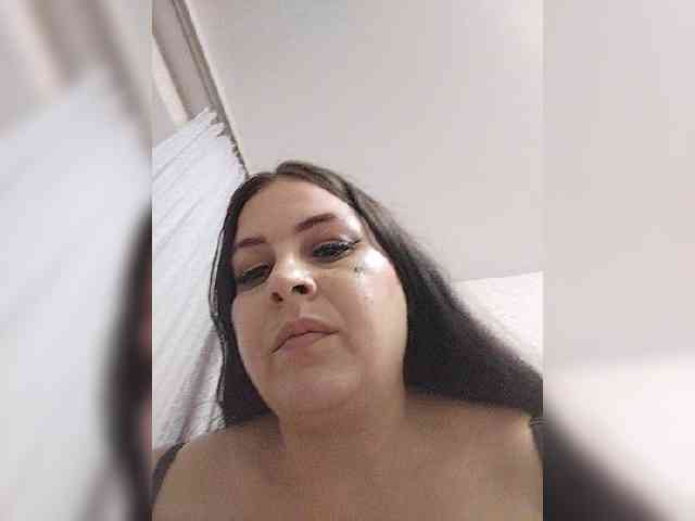 Cleopatra1990 webcam