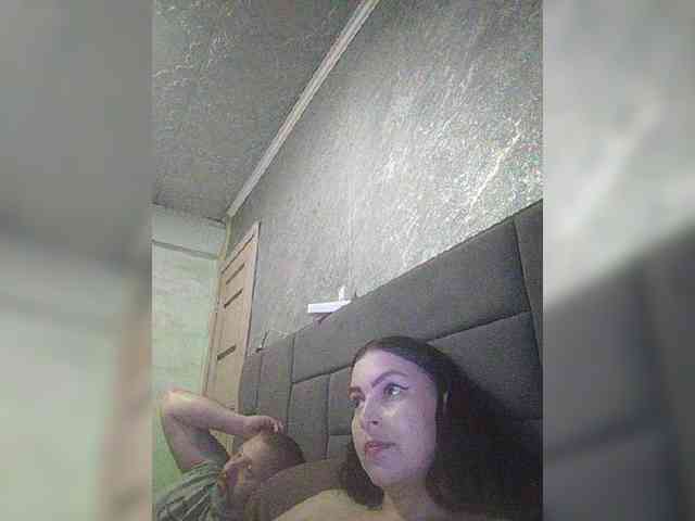 Cleopatra1990 webcam