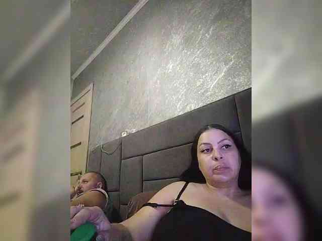 Cleopatra1990 webcam