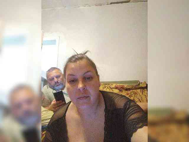 Cleopatra1990 webcam