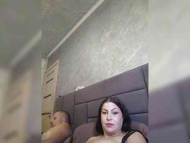 Cleopatra1990 webcam