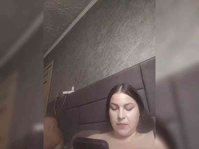 Cleopatra1990 webcam