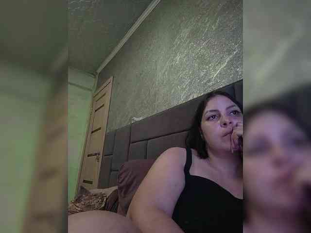 Cleopatra1990 webcam