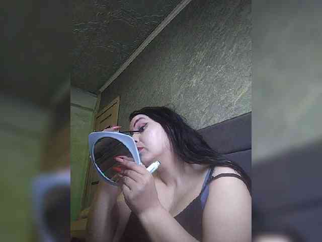 Cleopatra1990 webcam