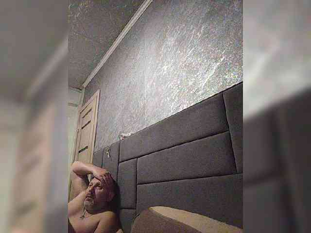 Cleopatra1990 webcam