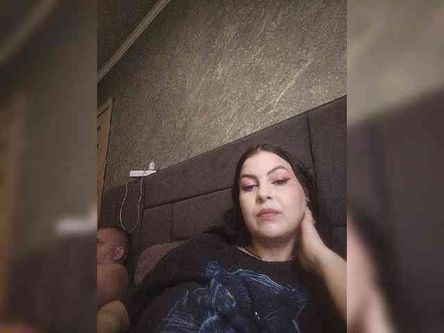 Cleopatra1990 webcam