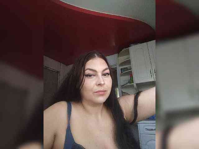 Cleopatra1990 webcam