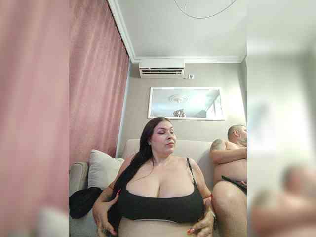 Cleopatra1990 webcam