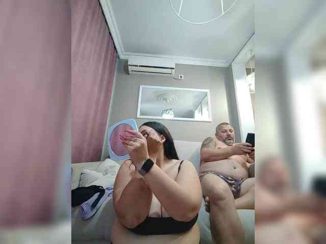 Cleopatra1990 webcam