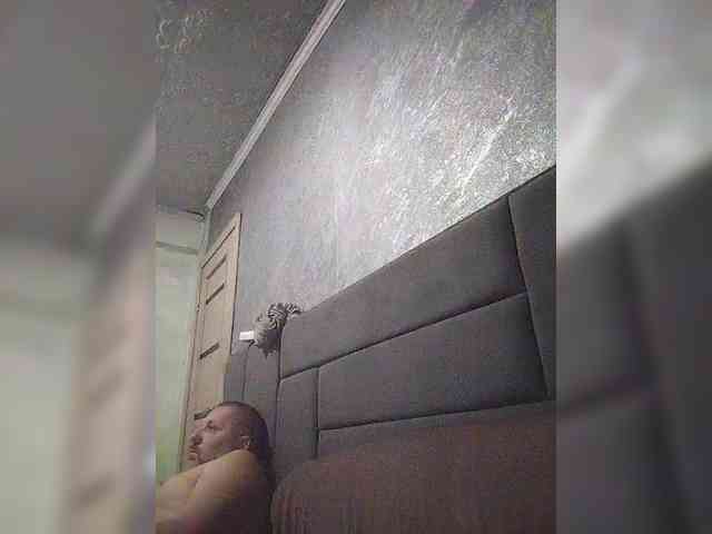 Cleopatra1990 webcam