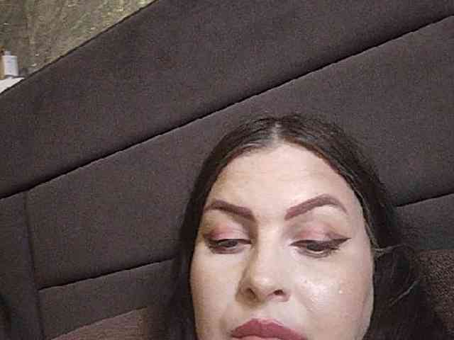 Cleopatra1990 webcam