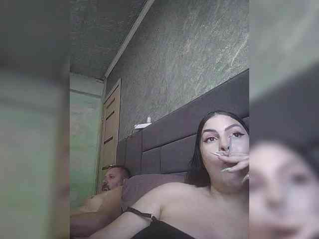 Este modelo está ao vivo agora. kissmabont