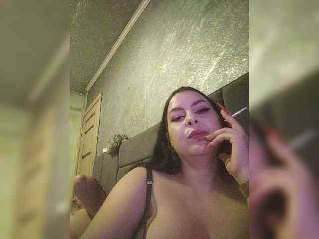 Cleopatra1990 webcam