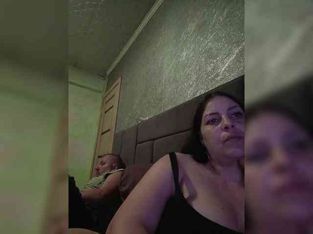 Cleopatra1990 webcam