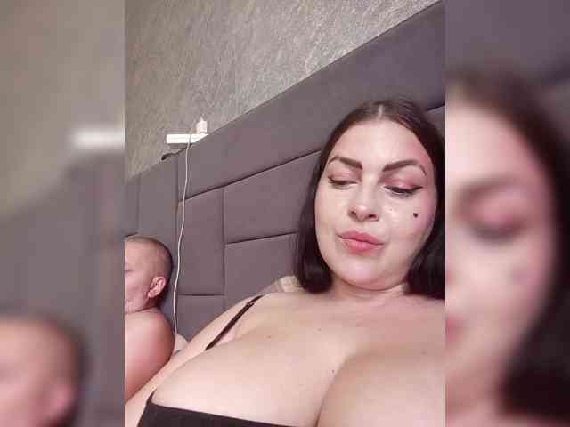 Cleopatra1990 webcam