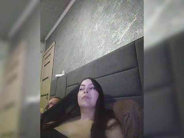 Cleopatra1990 webcam