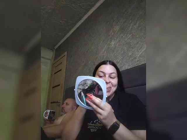 Cleopatra1990 webcam