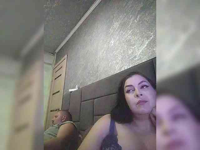 Cleopatra1990 webcam