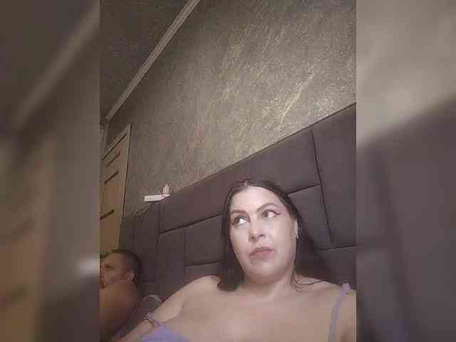Cleopatra1990 webcam