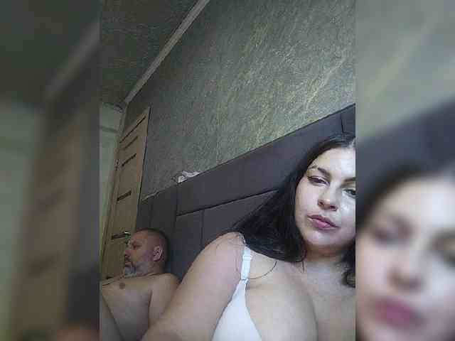 Cleopatra1990 webcam