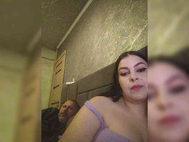 Cleopatra1990 webcam