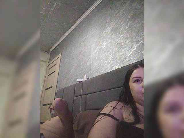 Cleopatra1990 webcam