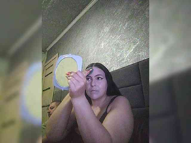 Cleopatra1990 webcam