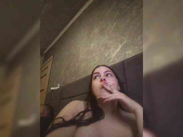 Cleopatra1990 webcam