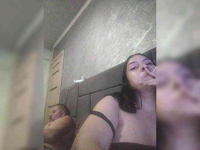 Cleopatra1990 webcam