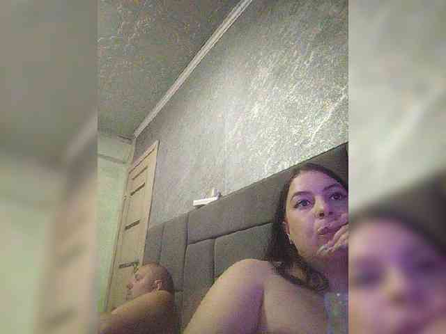Cleopatra1990 webcam