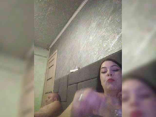 Cleopatra1990 webcam