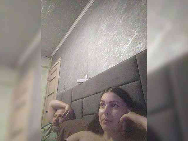 Cleopatra1990 webcam