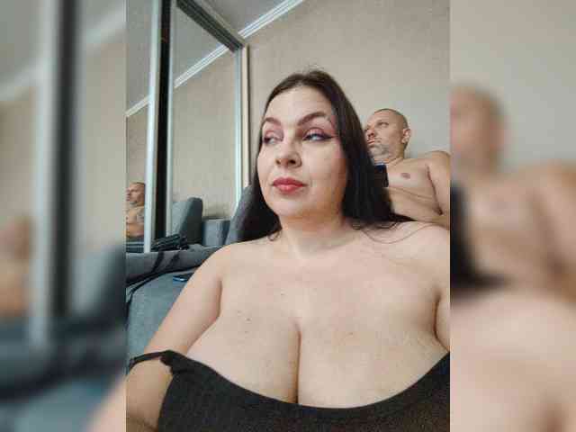 Cleopatra1990 webcam