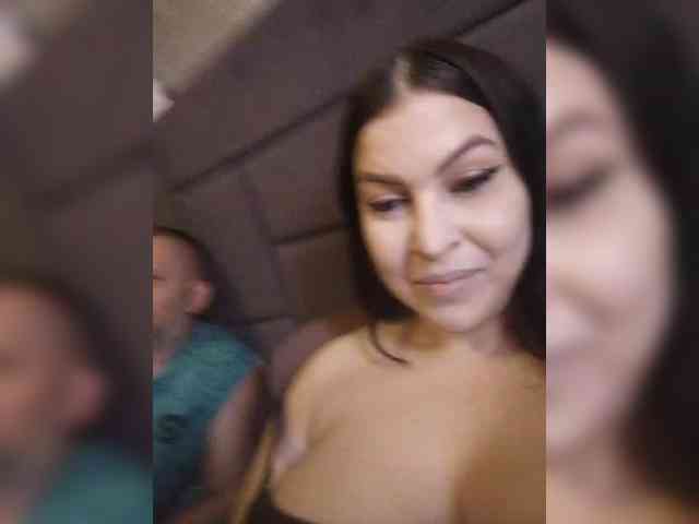 Cleopatra1990 webcam