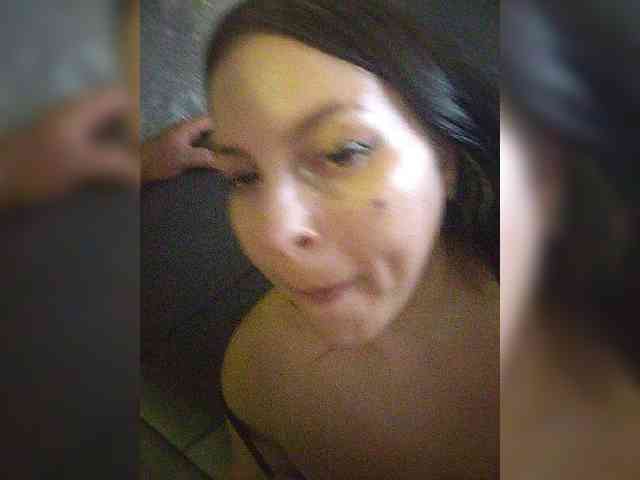Cleopatra1990 webcam