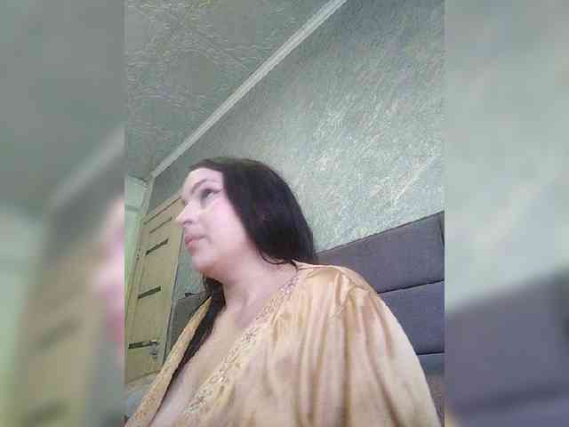 Cleopatra1990 webcam