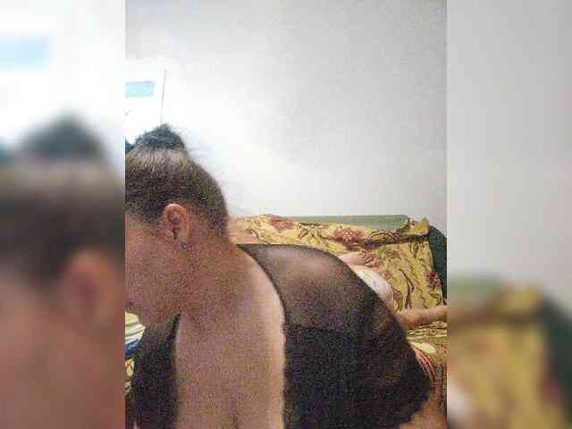 Cleopatra1990 webcam
