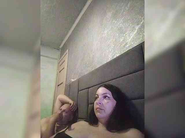 Cleopatra1990 webcam