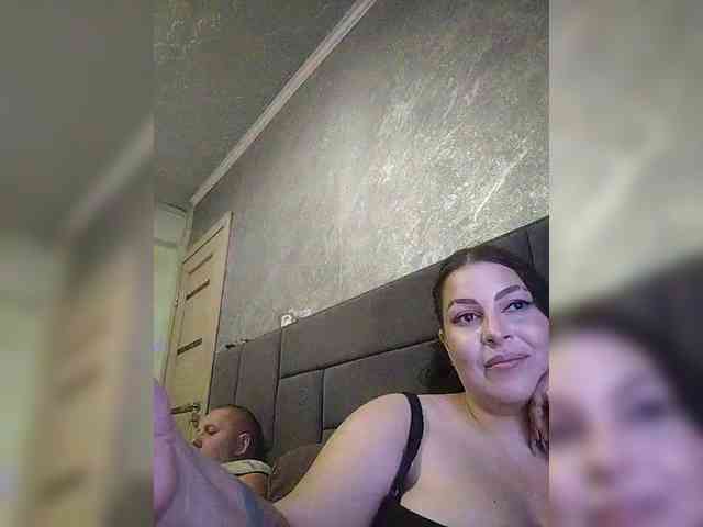 Cleopatra1990 webcam