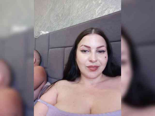 Cleopatra1990 webcam