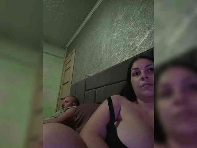 Cleopatra1990 webcam