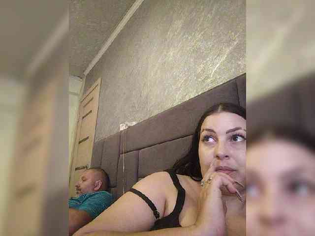 Cleopatra1990 webcam