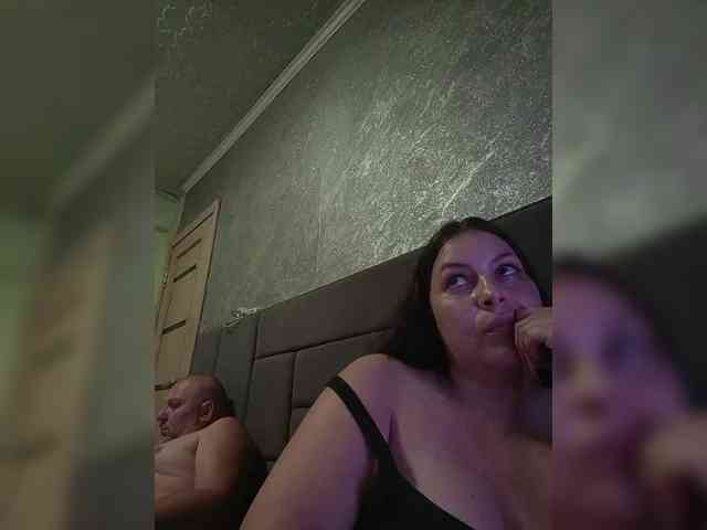 Cleopatra1990 webcam