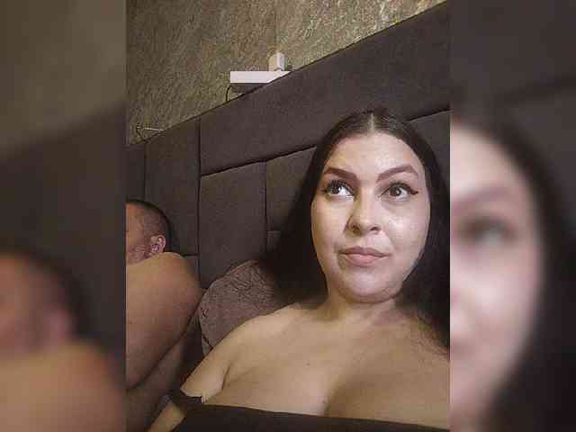 Cleopatra1990 webcam