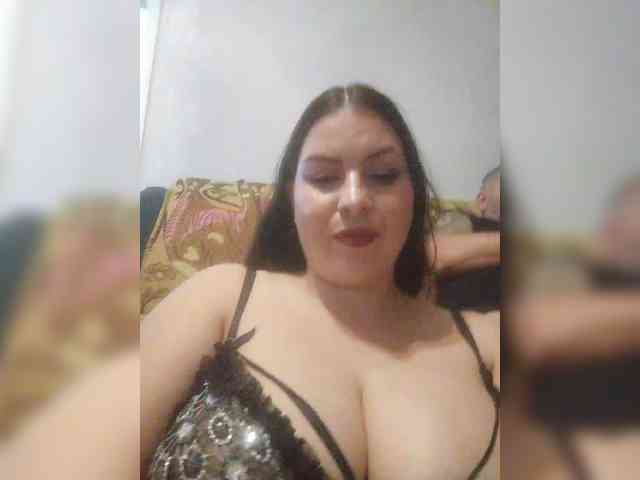 Cleopatra1990 webcam