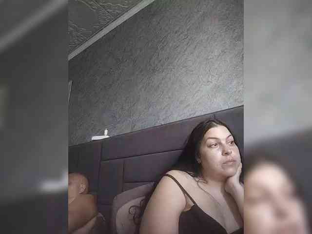 Cleopatra1990 webcam
