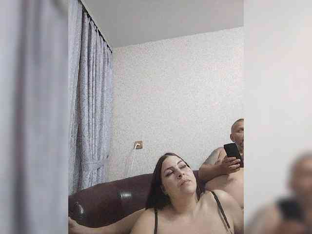 Cleopatra1990 webcam