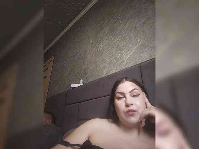 Cleopatra1990 webcam
