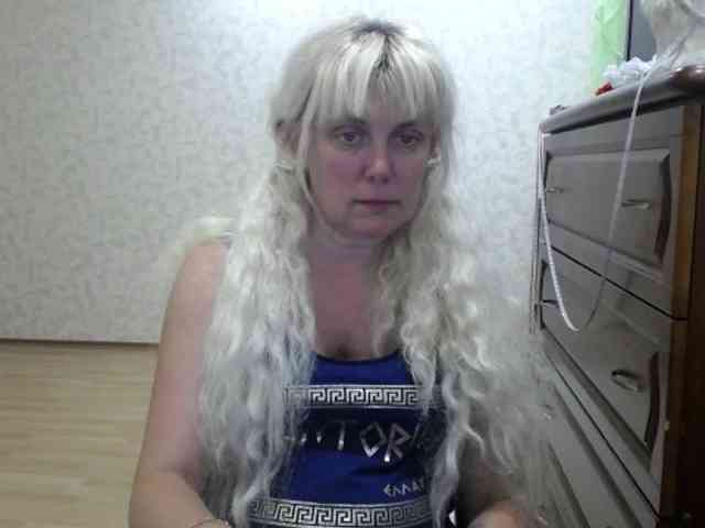 YoungMistress webcam