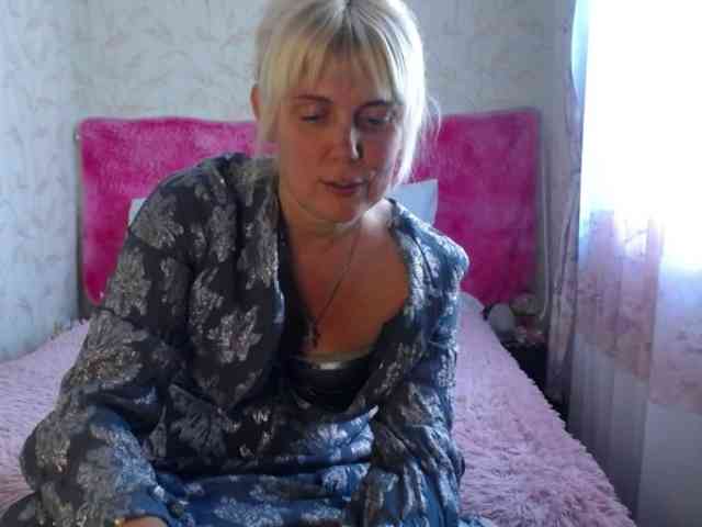 YoungMistress webcam
